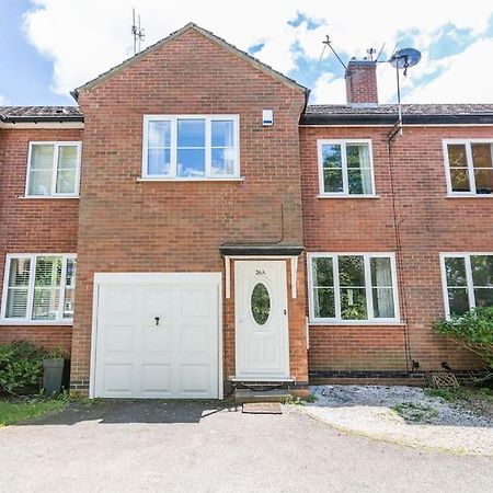 Lovely Home With Four Bedrooms And Private Garden And Parking, Close To Nottingham City Centre Buitenkant foto