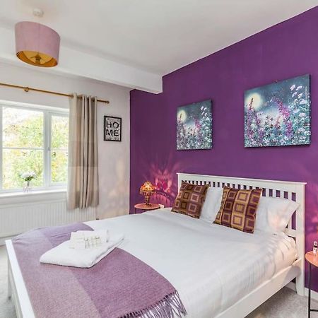 Lovely Home With Four Bedrooms And Private Garden And Parking, Close To Nottingham City Centre Buitenkant foto
