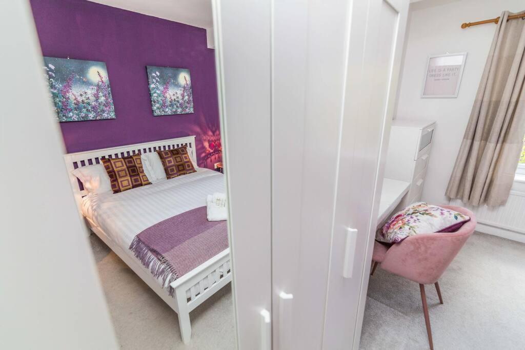 Lovely Home With Four Bedrooms And Private Garden And Parking, Close To Nottingham City Centre Buitenkant foto