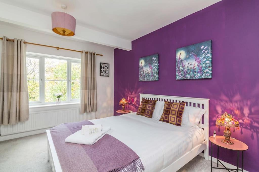 Lovely Home With Four Bedrooms And Private Garden And Parking, Close To Nottingham City Centre Buitenkant foto